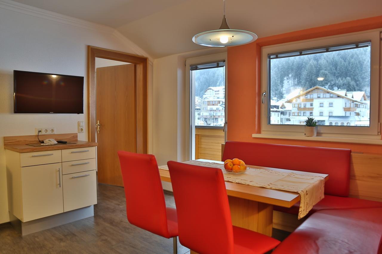 Apart Altamira Ischgl Habitación foto
